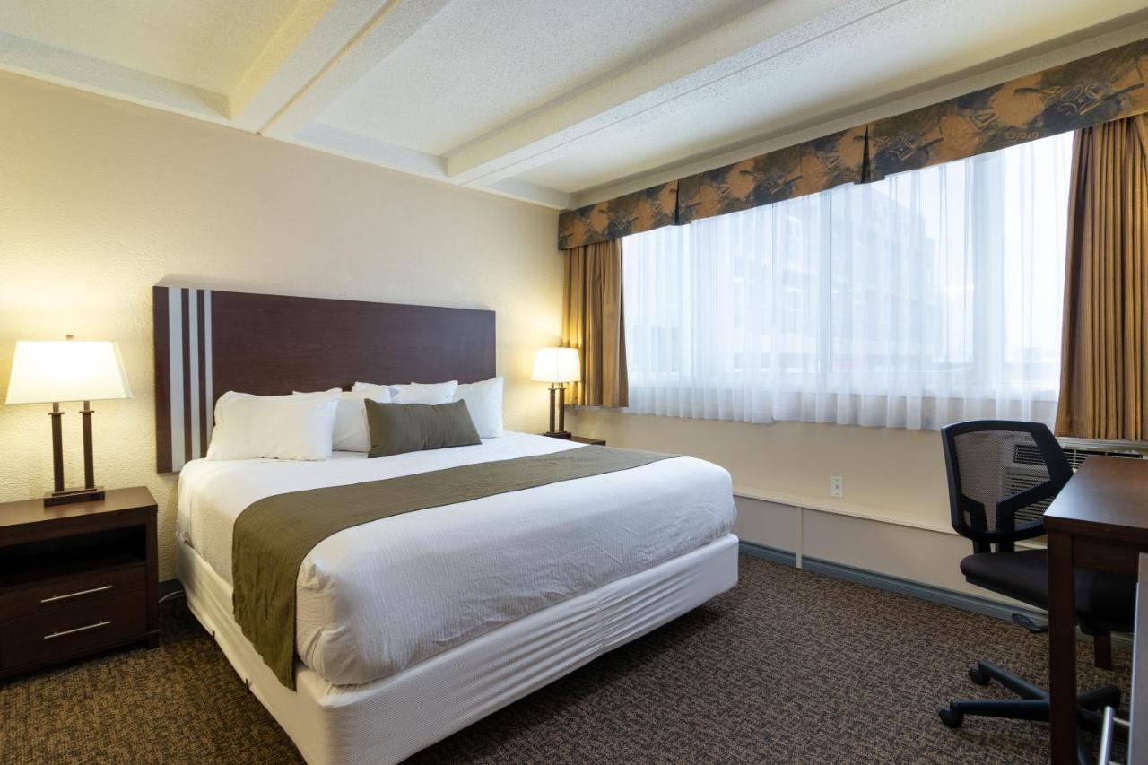 Bcm Inns Fort Mcmurray - Downtown Exterior foto