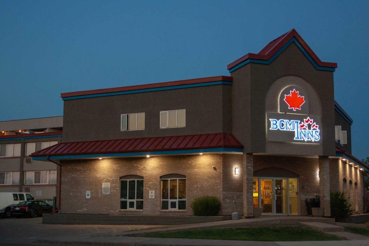 Bcm Inns Fort Mcmurray - Downtown Exterior foto